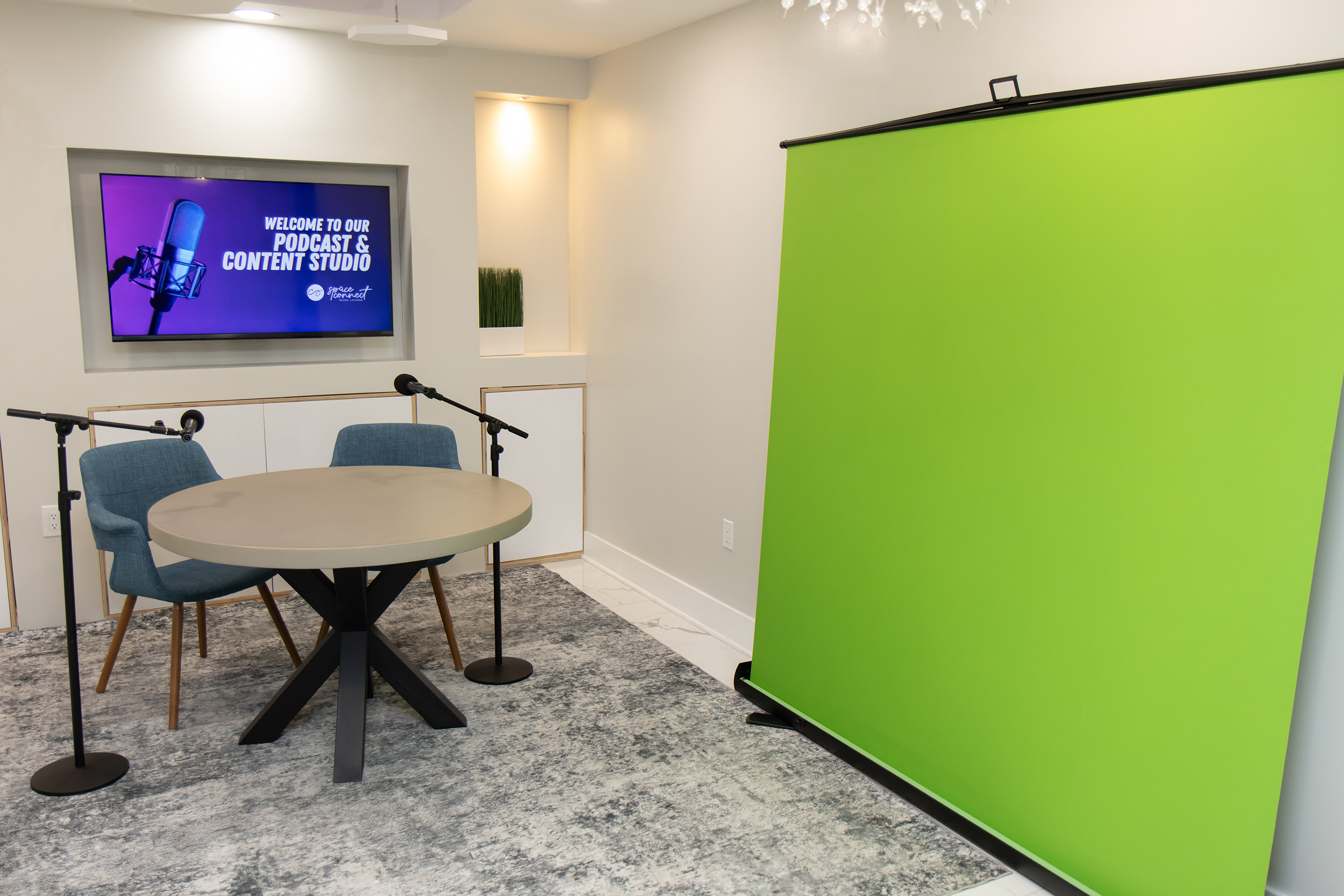 Podcast Room - The Space Connect